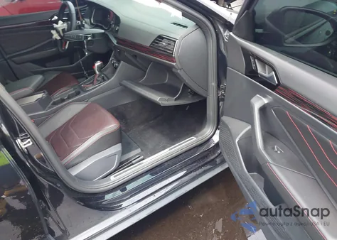 2022 Volkswagen Jetta Gli 2.0T Autobahn z USA, uszkodzony, nr VIN 3VW2T7BU3NM007003